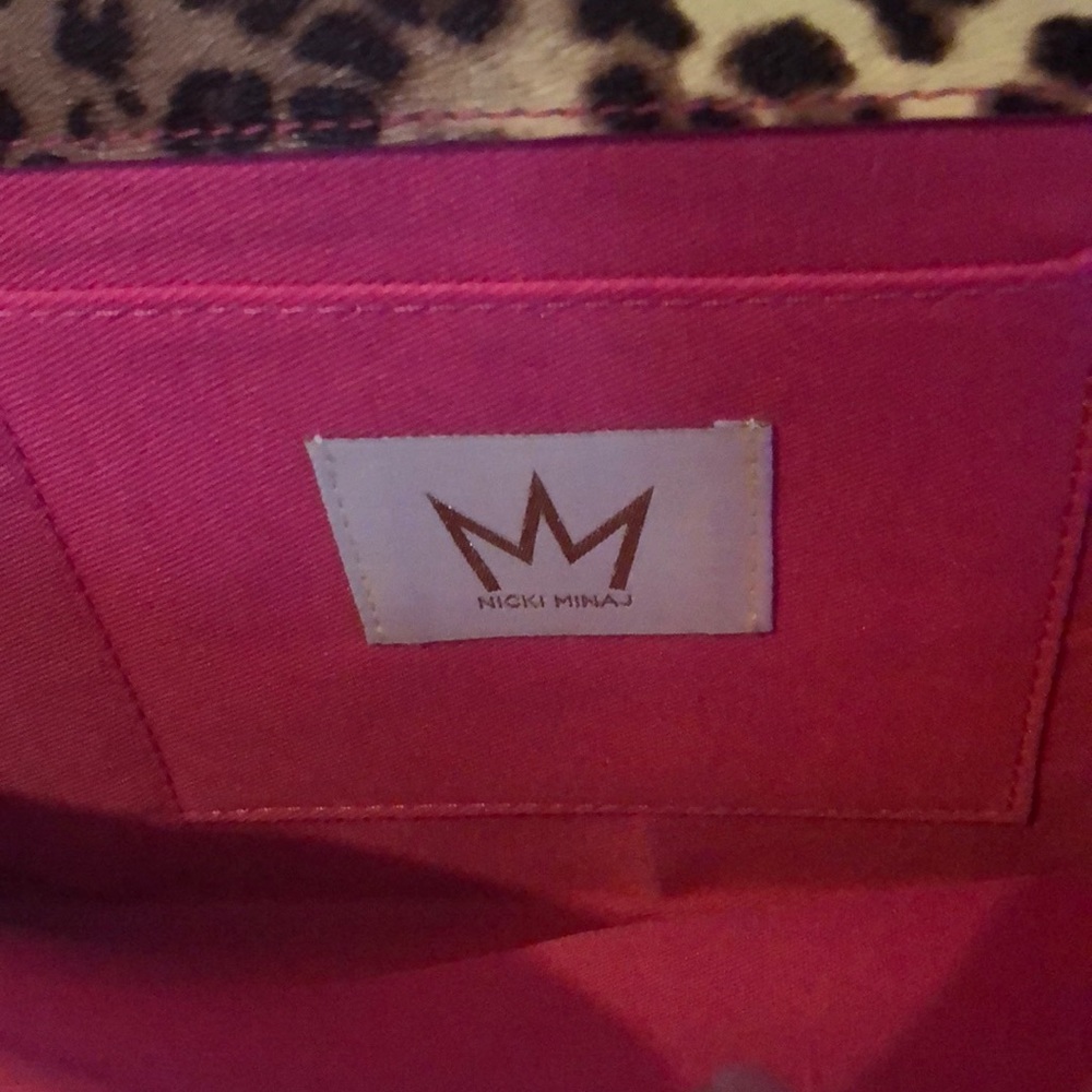 Leopard print Nicki Minaj clutch great condition! - Picture 4 of 4